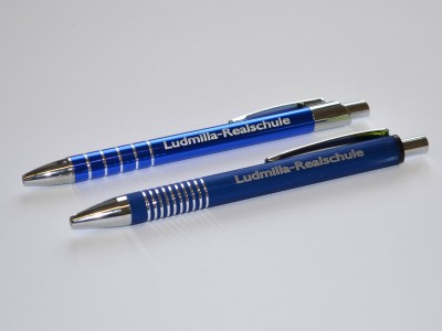 pen-both